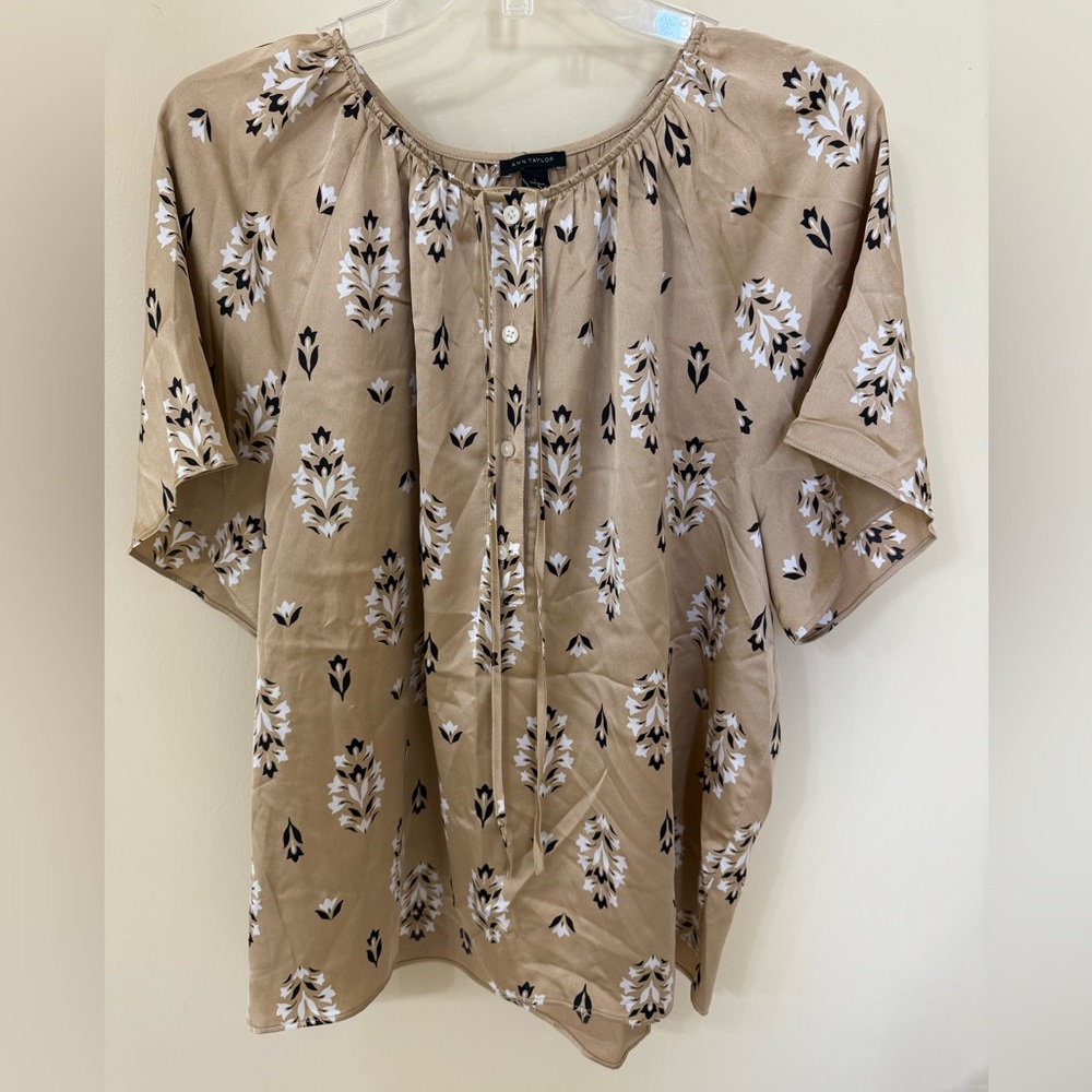 Ann Taylor Beige Blouse with Black and White Pattern